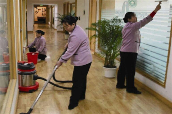 如何控制成本
