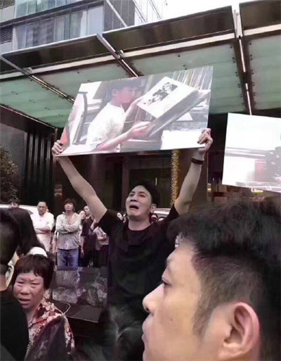 呼吁建立更好的家政服务体系