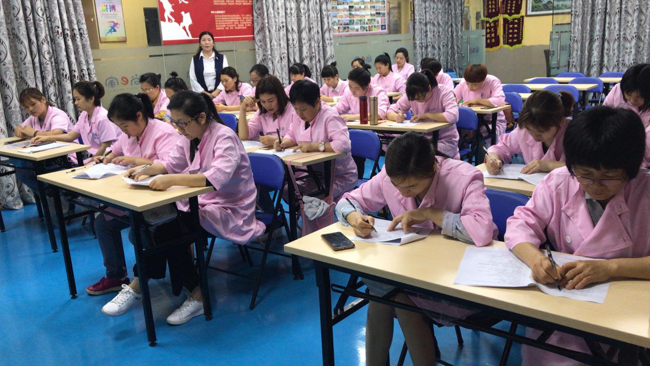 母婴护理培训机构如何提高护理服务质量