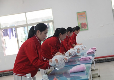 育婴师证培训：提升专业技能