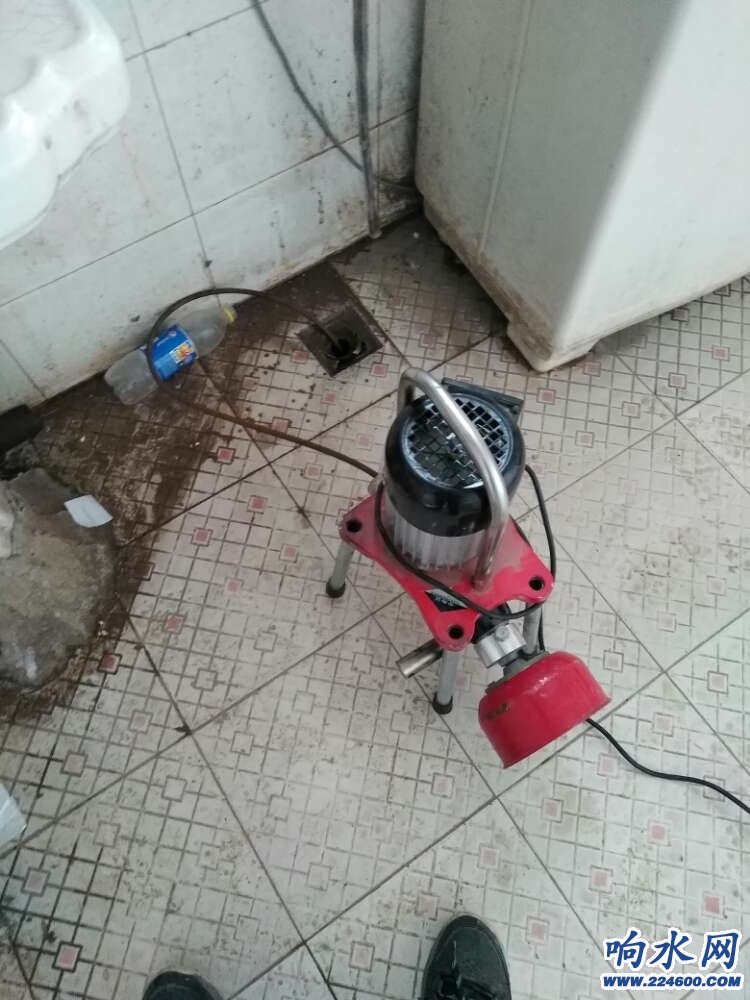 疏通下水道的方法和技巧