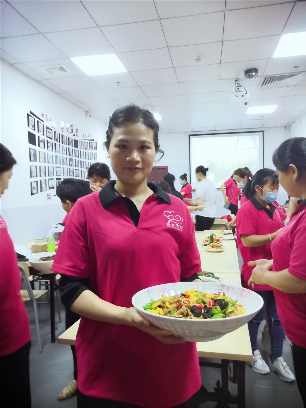 如何选择适合自己的家政培训班
