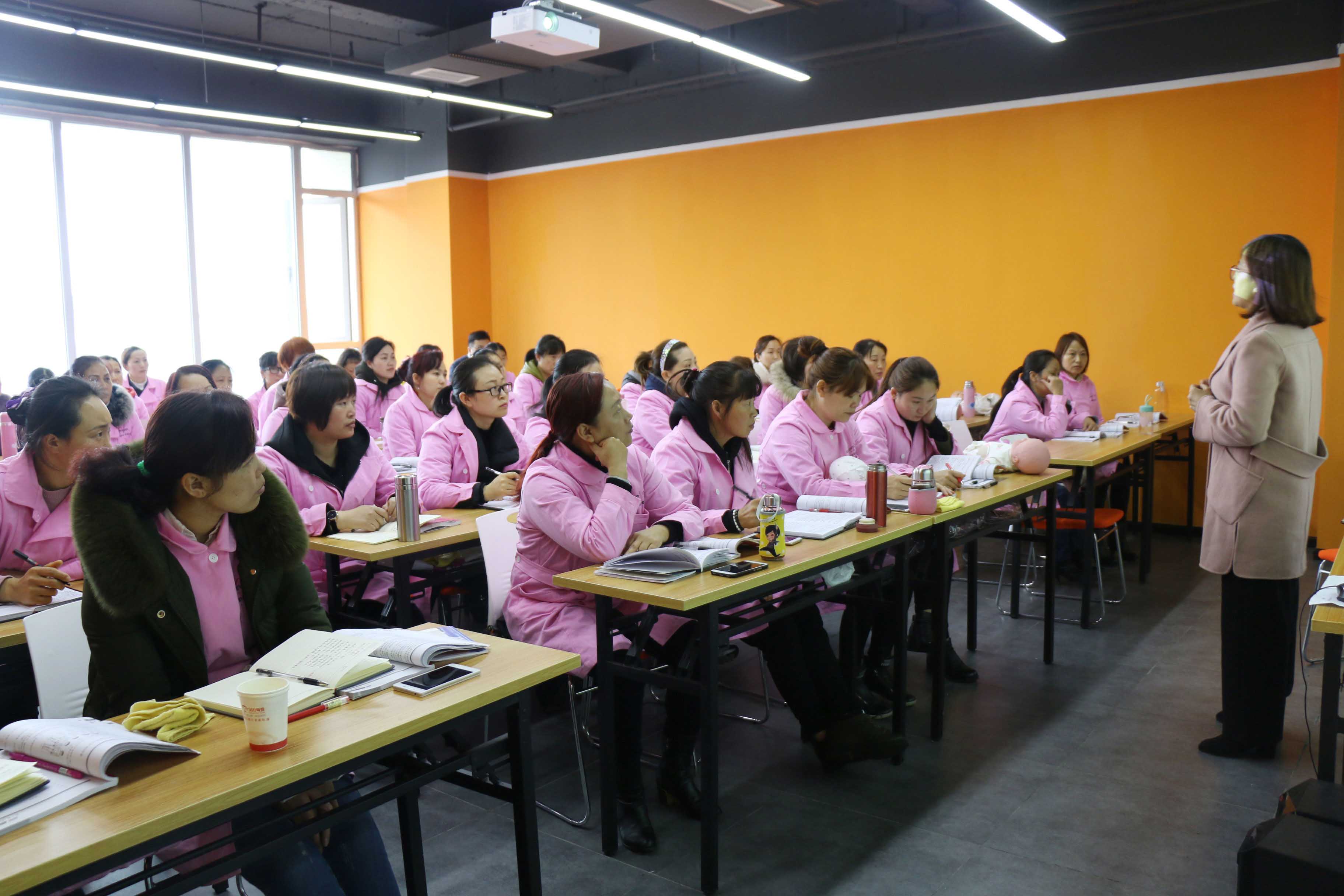 3. 北京婴儿王月嫂培训学校