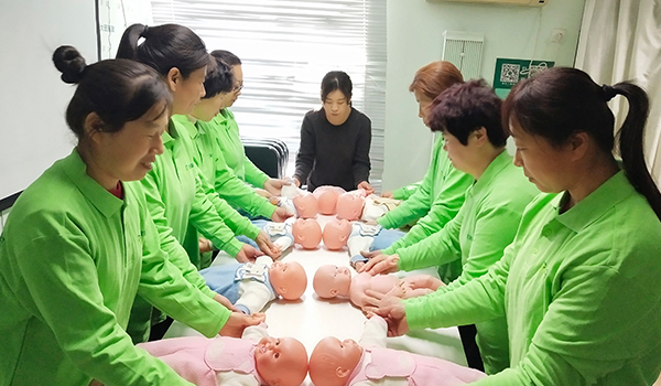 1. 上海月嫂培训学校