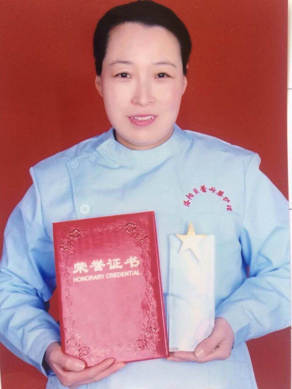 关注月嫂的专业背景