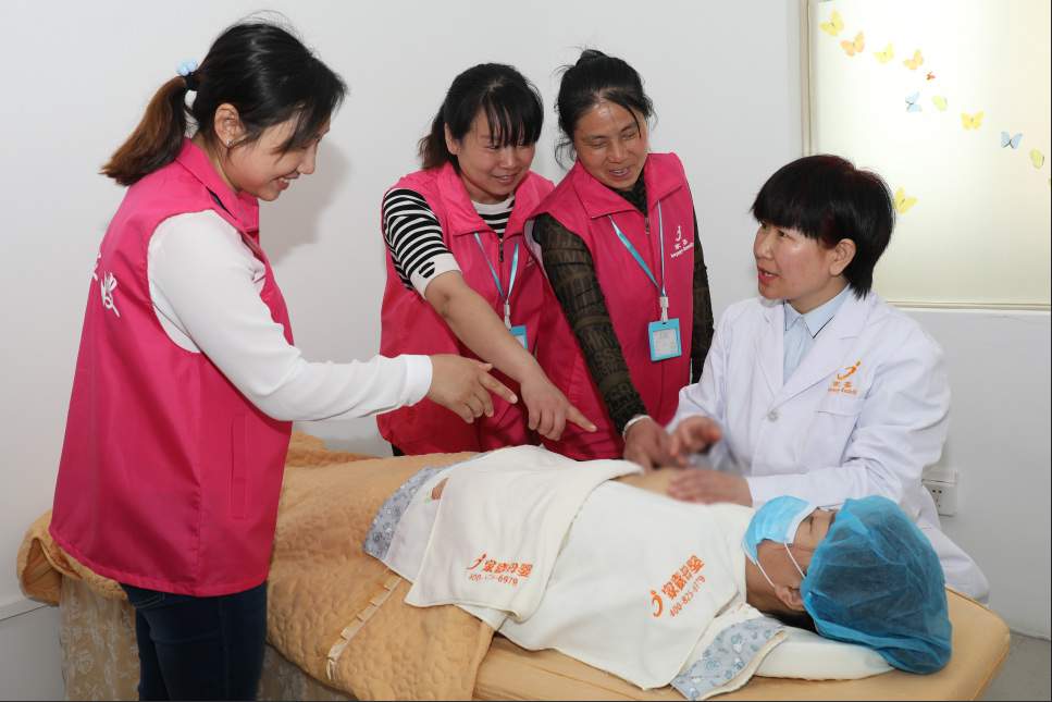 家嘉母婴：关注宝宝的健康和安全