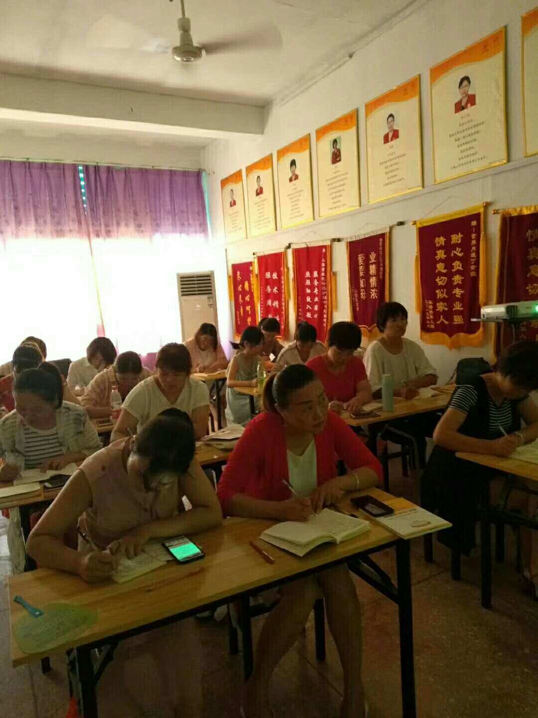 学催乳师多大年龄合适