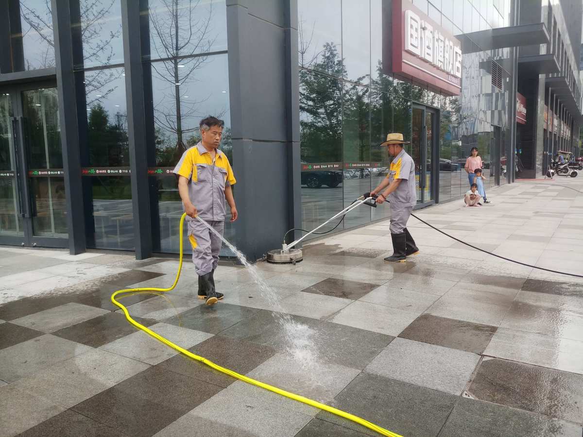 正确使用上海地面清洗的方法