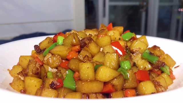 土豆丁的材料：