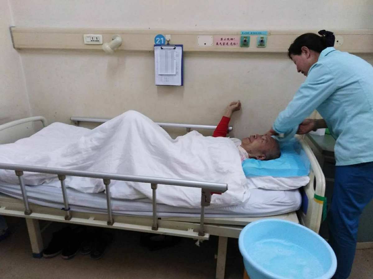 专业病人陪护