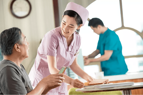 2. 协助医护人员