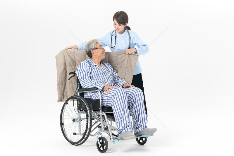 护理员的陪同护理和服务