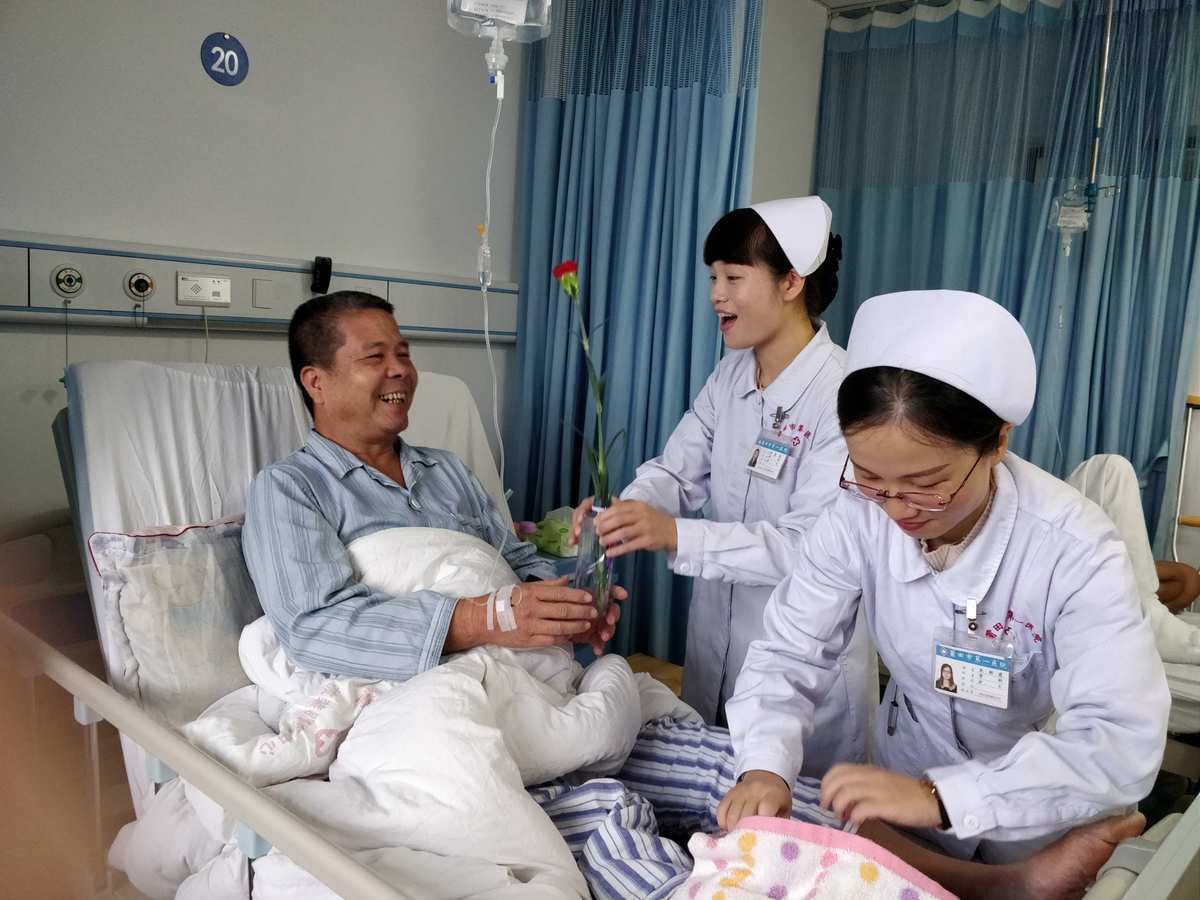 如何选择合适的病人护理人员