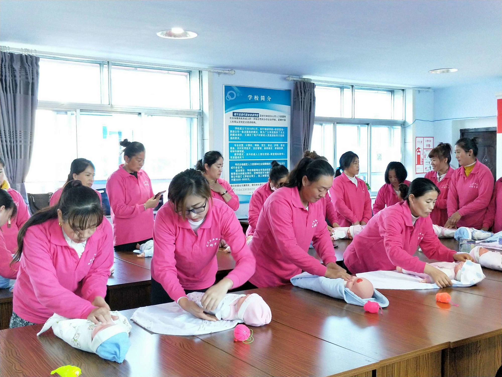 加入上海育婴师培训班学校，开启育婴师之路