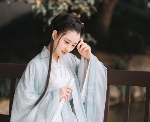 故事情节及人物塑造