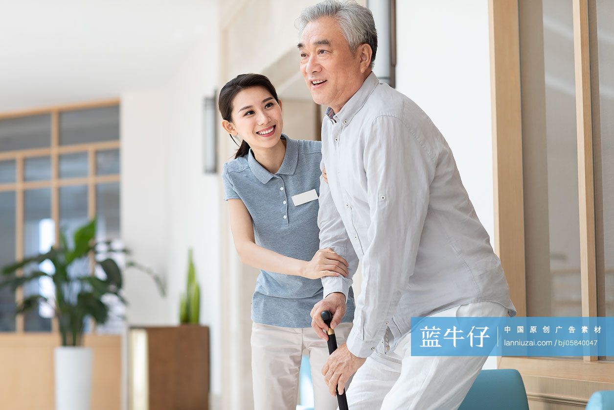 老人护工费用范围