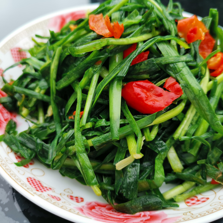 制作韭菜腌制的材料