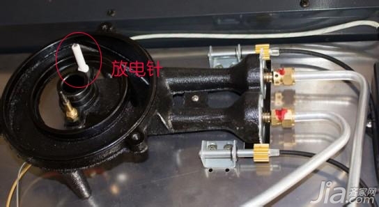 2. 燃气灶供气不足