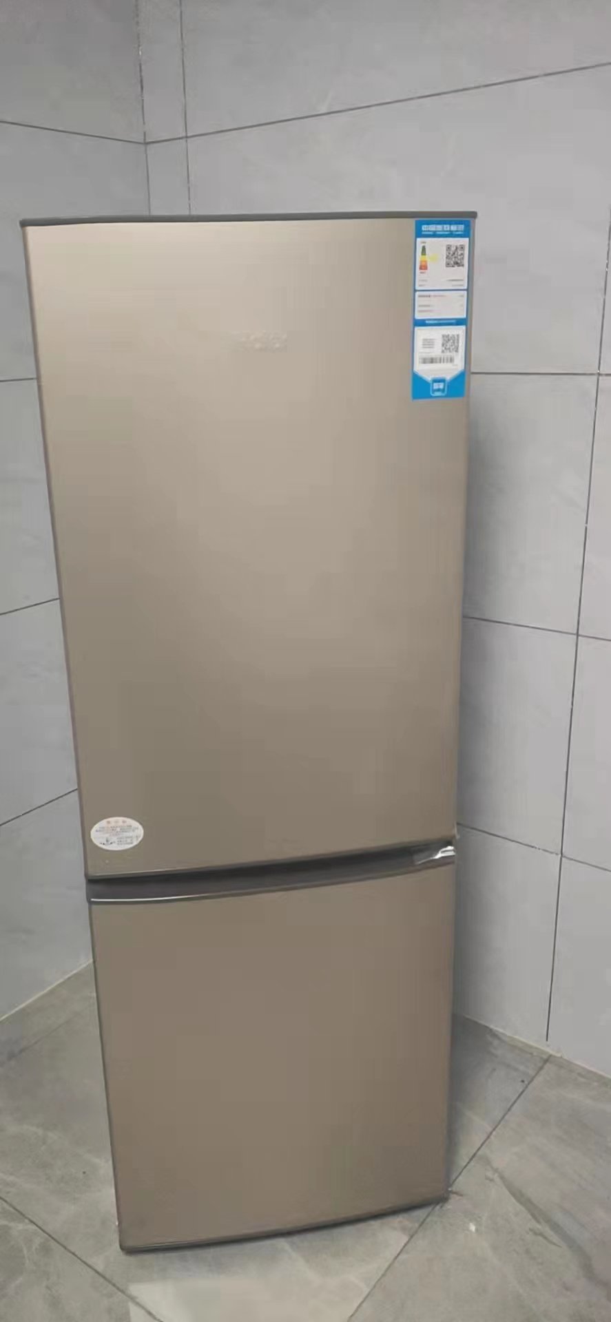 2. 海尔多门冰箱 D800系列