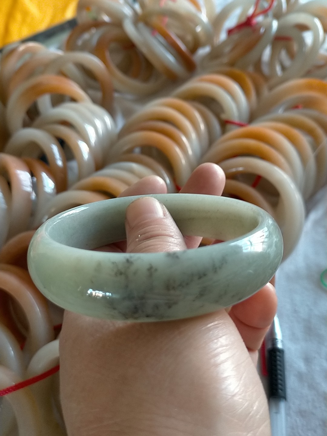 佘太翠手镯对身体有哪些好处