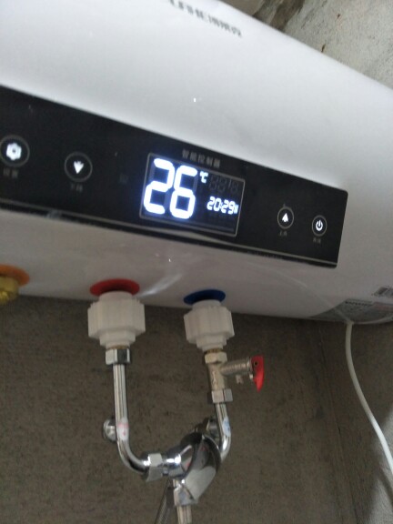 博莱克电热水器价格实惠，性价比高