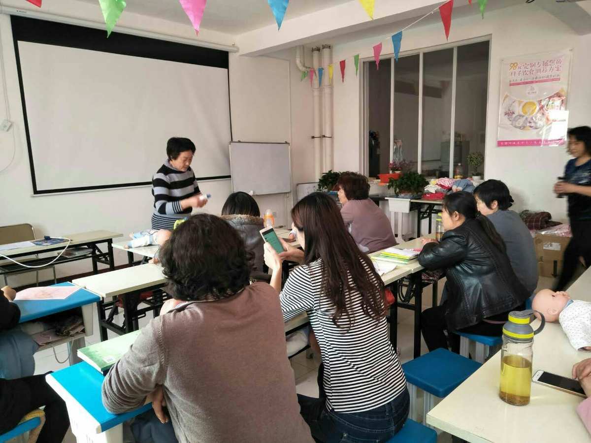 专业培训月嫂的好处