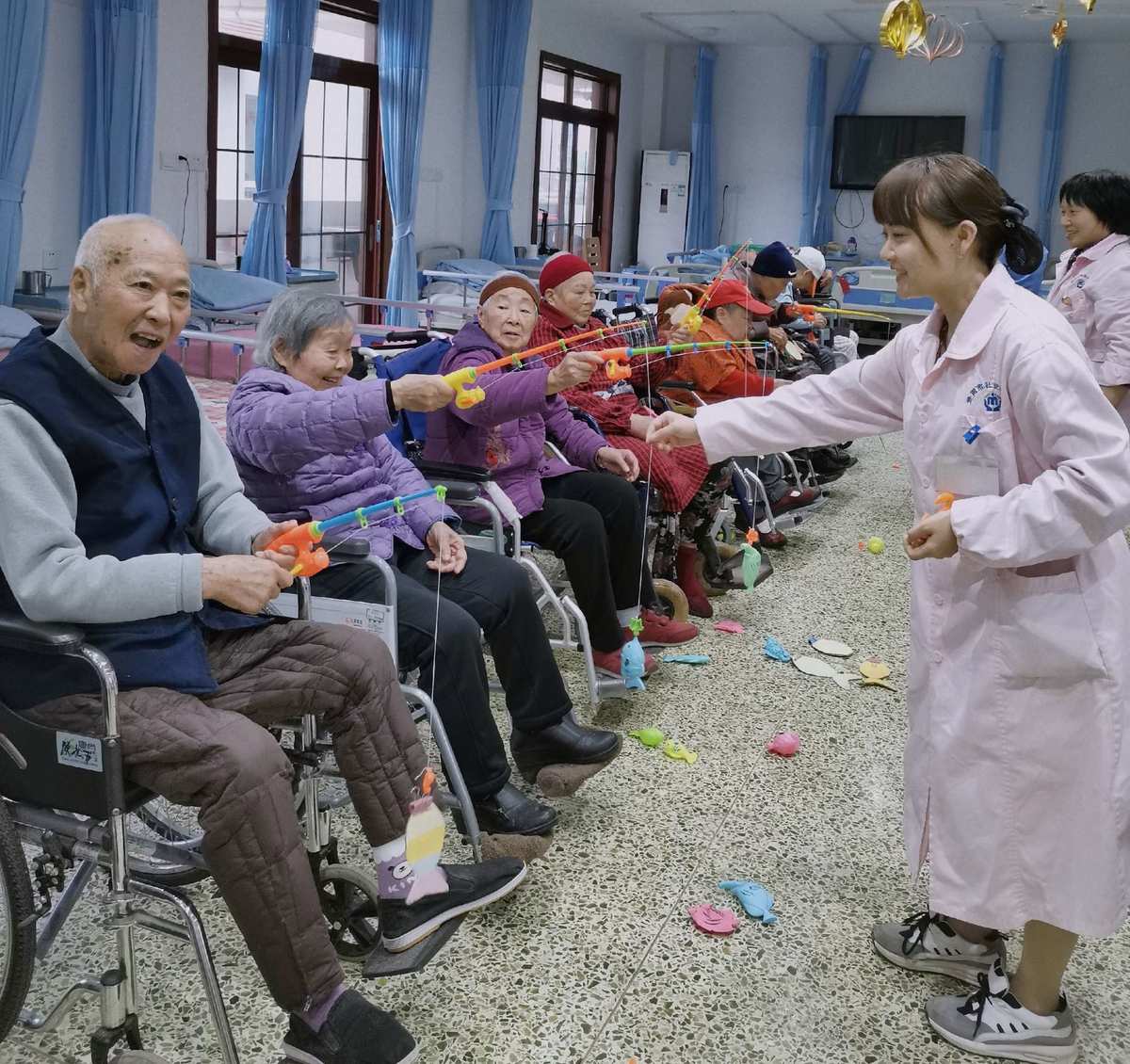 护理失能老人每月费用的参考标准