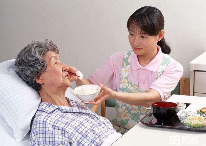 为什么选择住家照顾老人保姆？