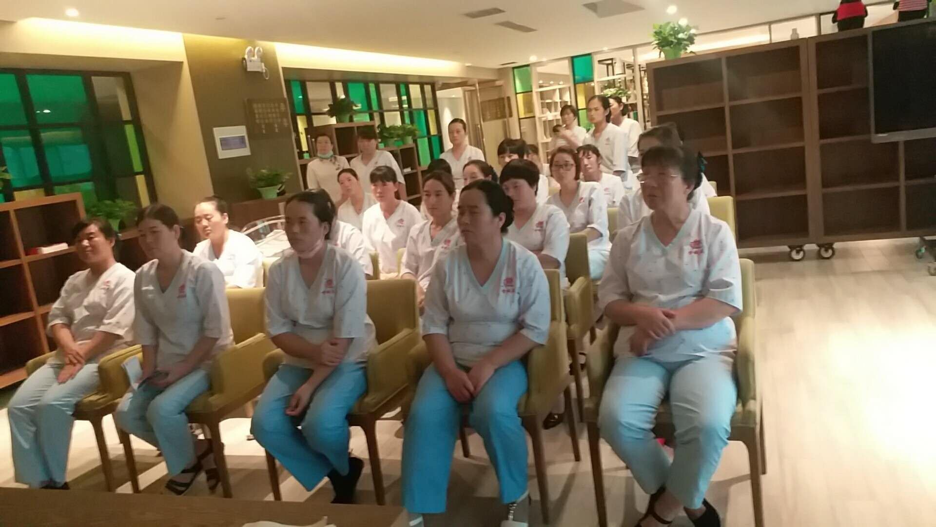 医院月嫂的费用