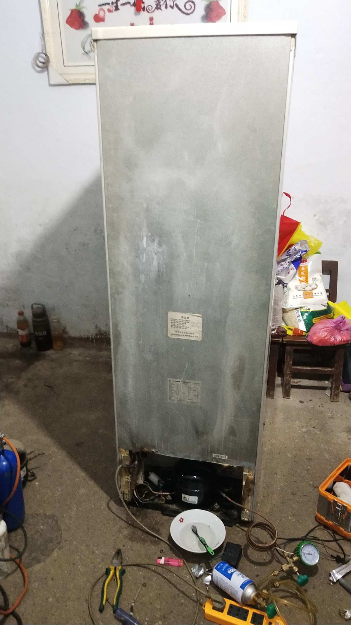 检查电源是否正常