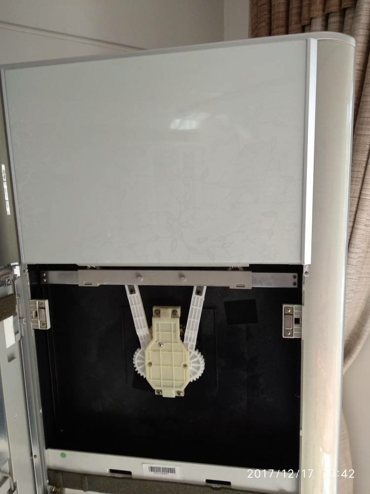 拆开空调