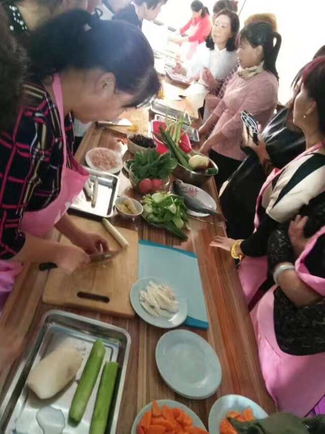 北京十月阳光月嫂培训中心的特色