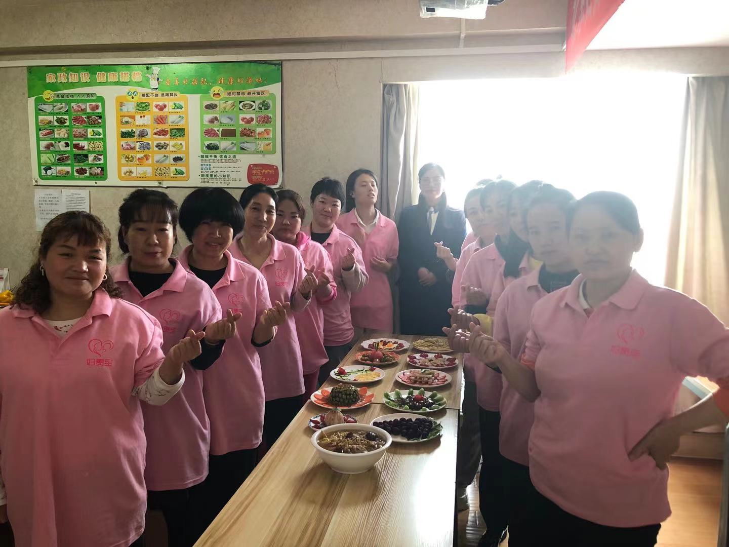 1. 专业的师资团队