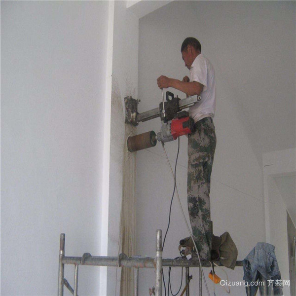 如何选择合适的空调打孔费用