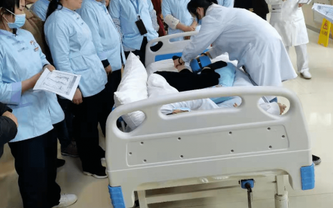 急急急招医院护工(招聘医疗机构护理人员)