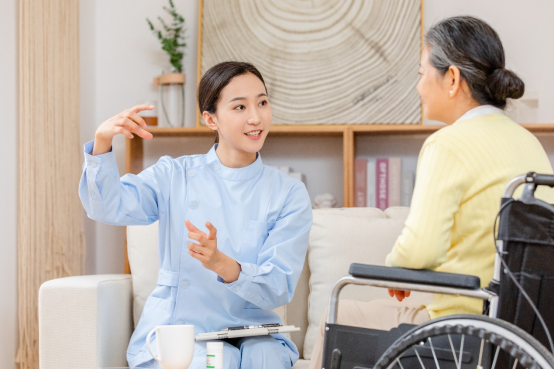 1. 家有老人护理服务