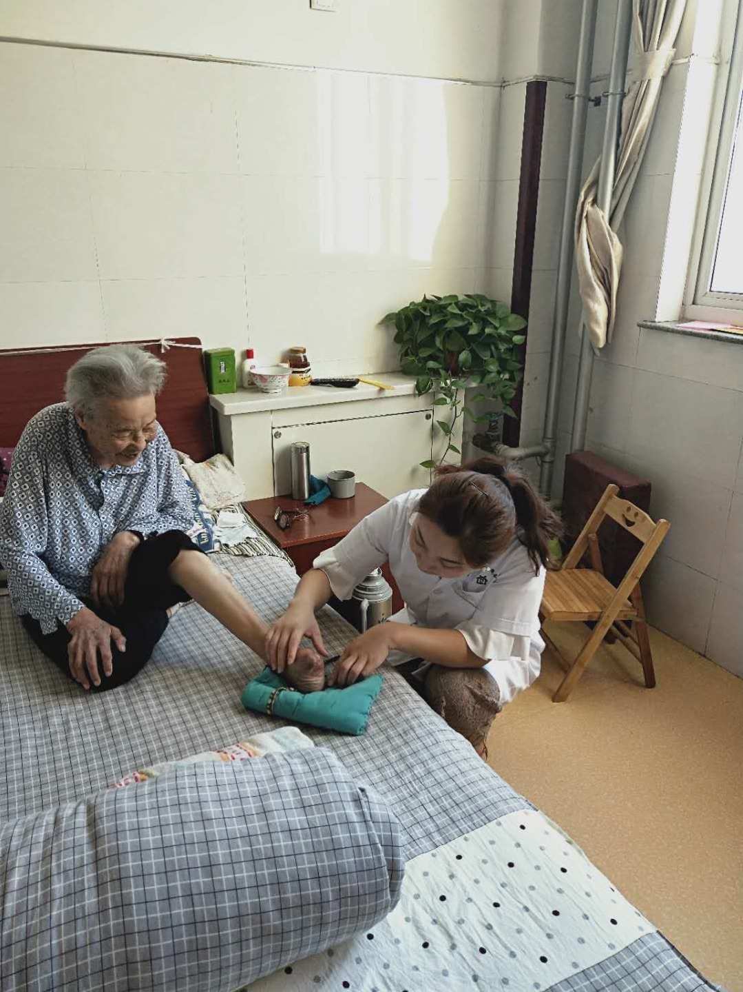 选择老年人陪护服务公司的理由