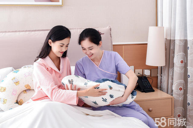选择海安月嫂公司，是选择专业、贴心的服务