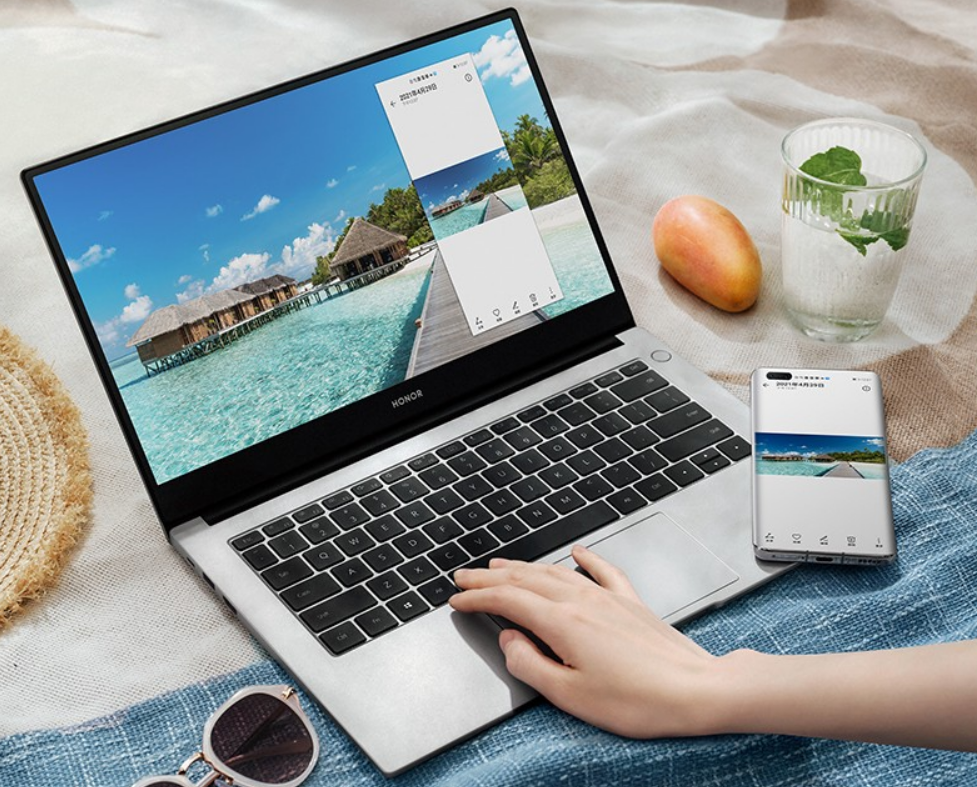 1. 苹果 MacBook Pro