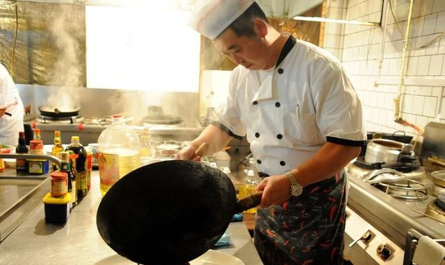 北京住家男保姆的服务内容