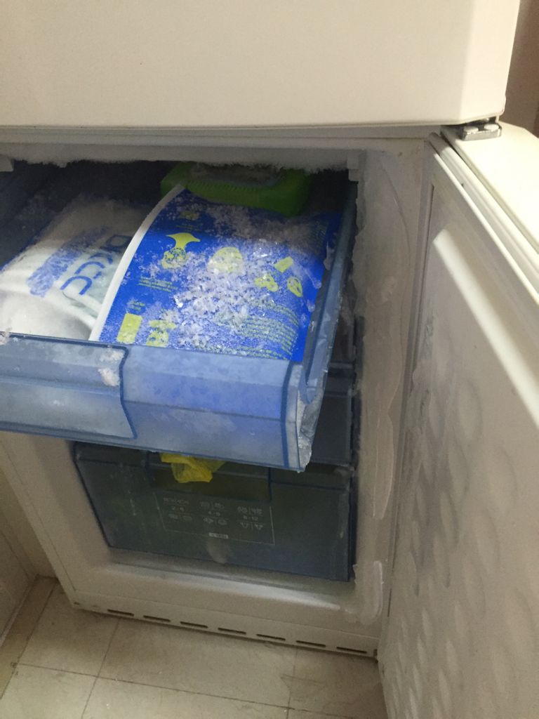 冰箱冷冻室结冰严重解决方法