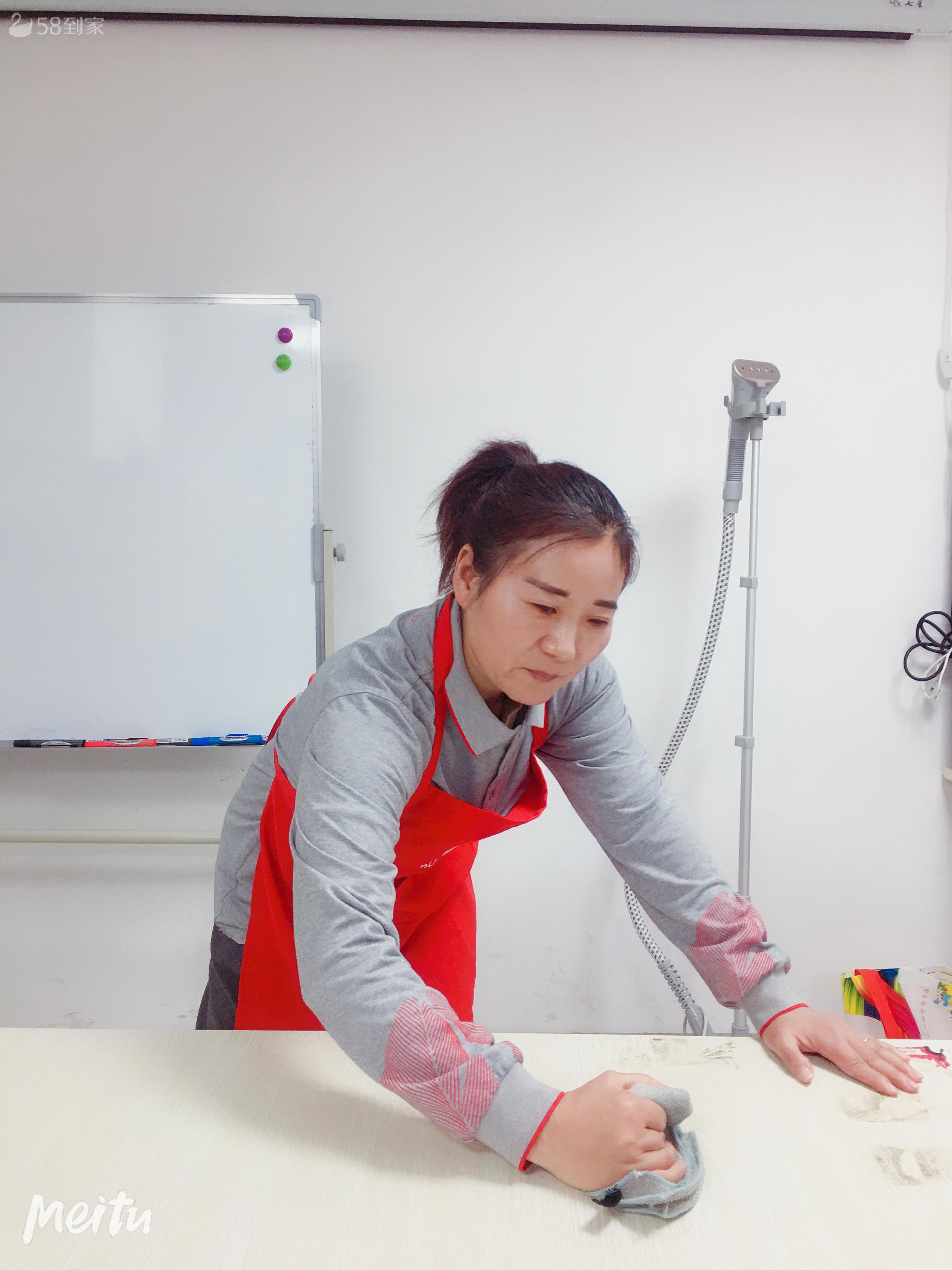 如何与郑州住家保姆良好合作