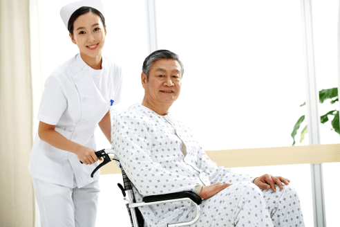 如何选择护工医院陪护
