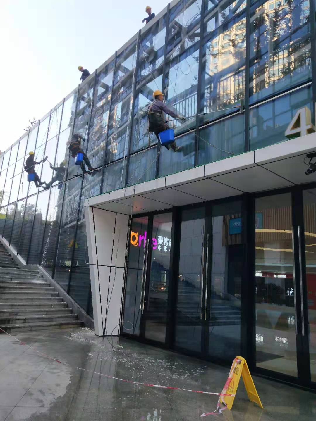 我们提供的外墙清洗服务