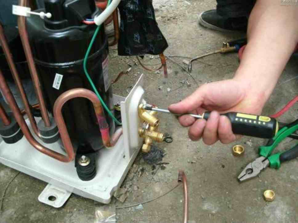3. 冷凝管或者蒸发器结霜