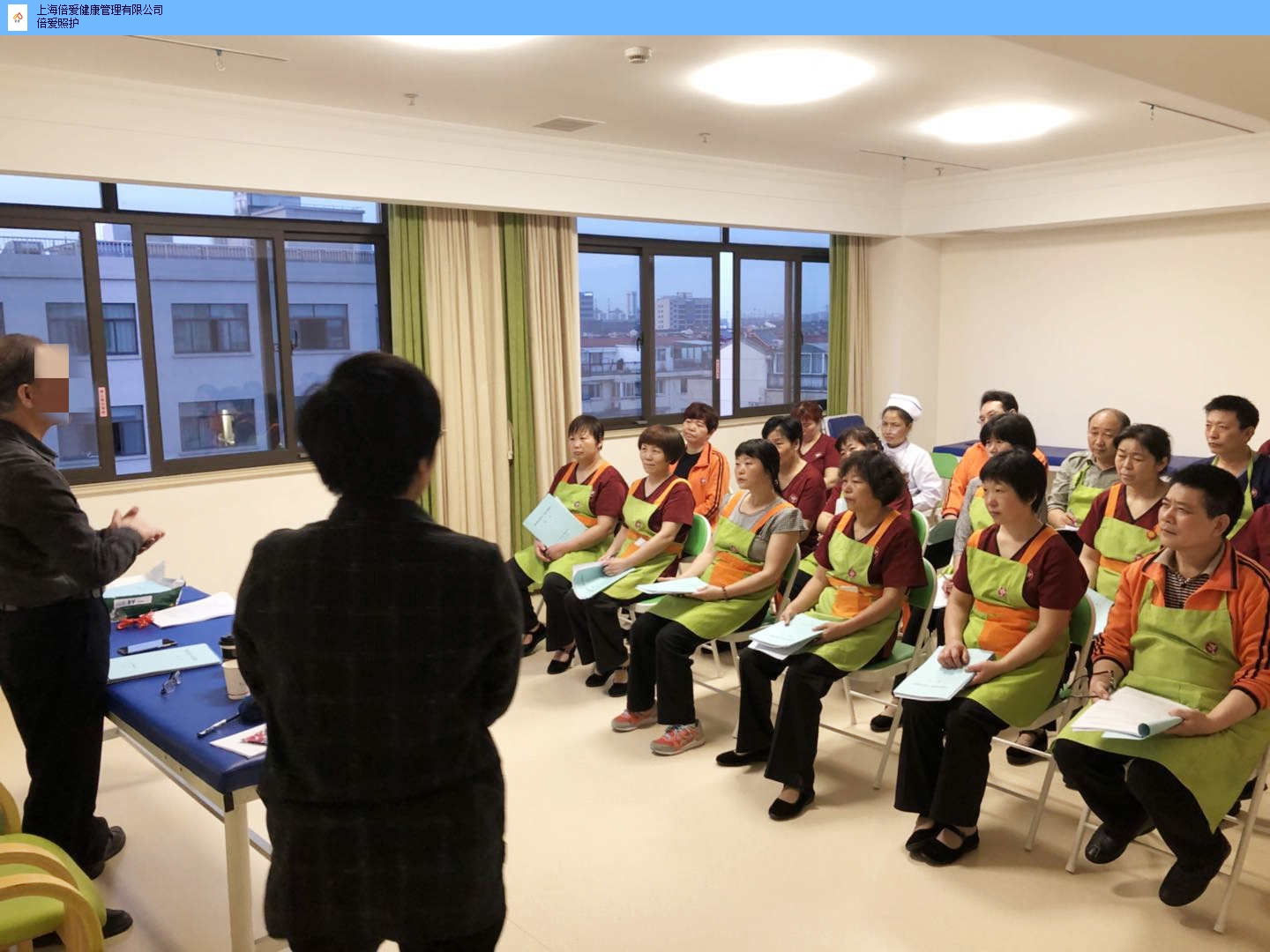 如何选择护工服务公司