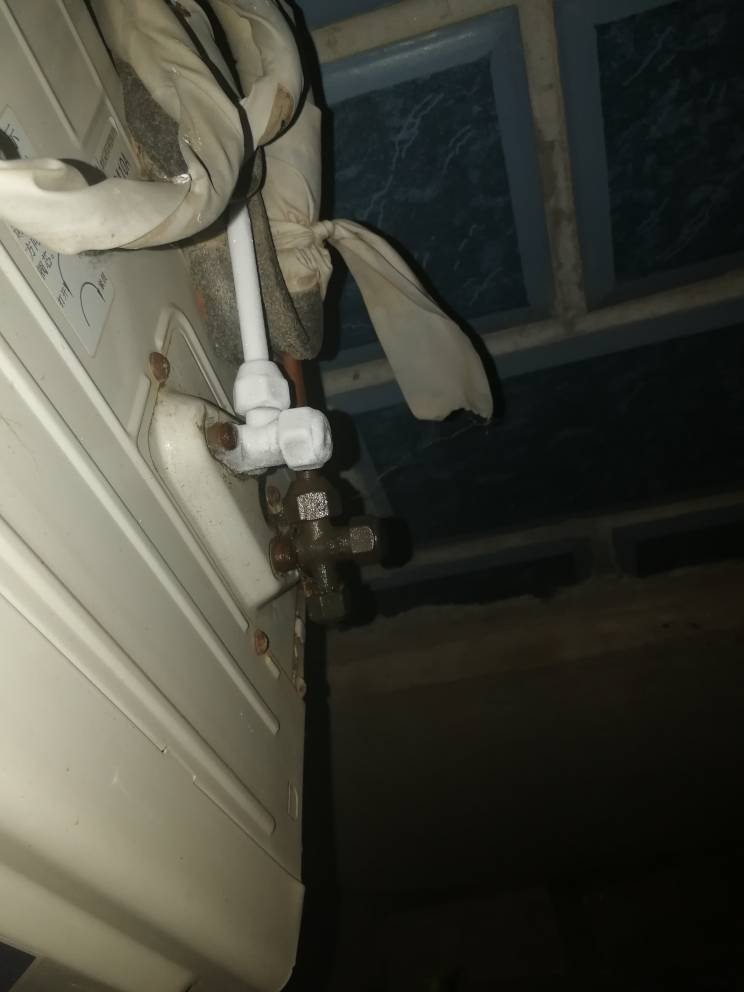 清洁空调滤网