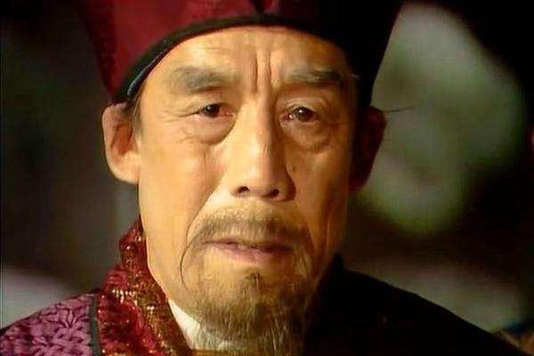 严谨正直而仁慈