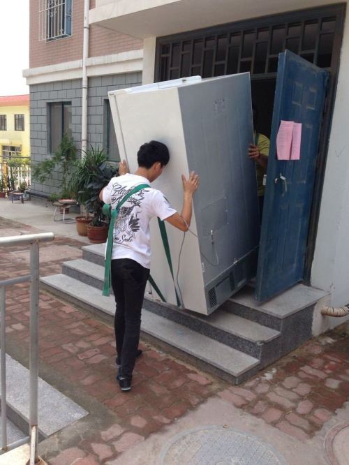 为什么选择搬家服务公司？