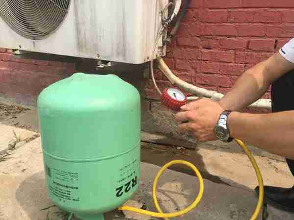 空调加氟价格的影响因素